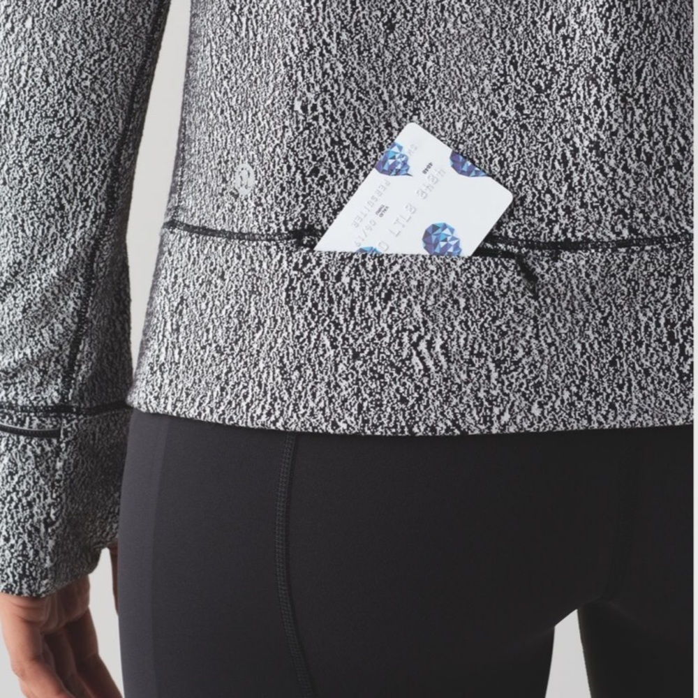Lululemon Rush Hour Long Sleeve Frozen Fizz White Black - Picture 4 of 11